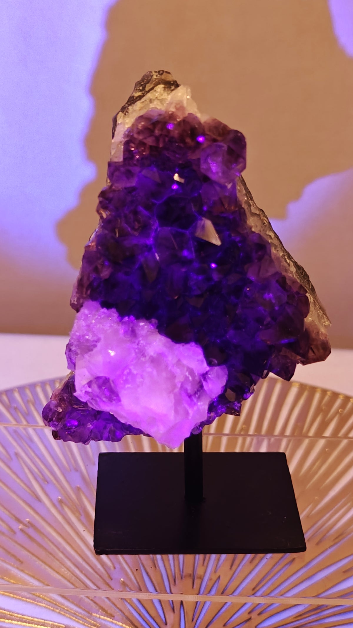 Cluster Amatista con Calcita UV