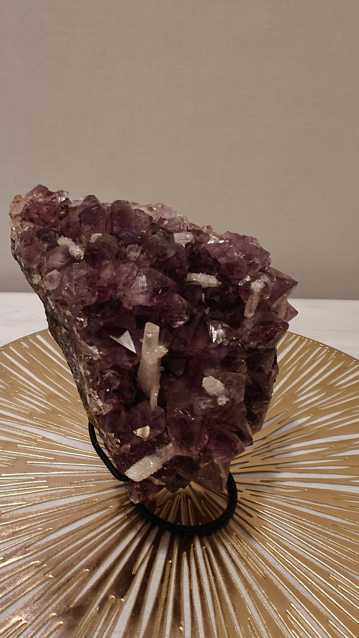 Cluster Amatista con Calcita