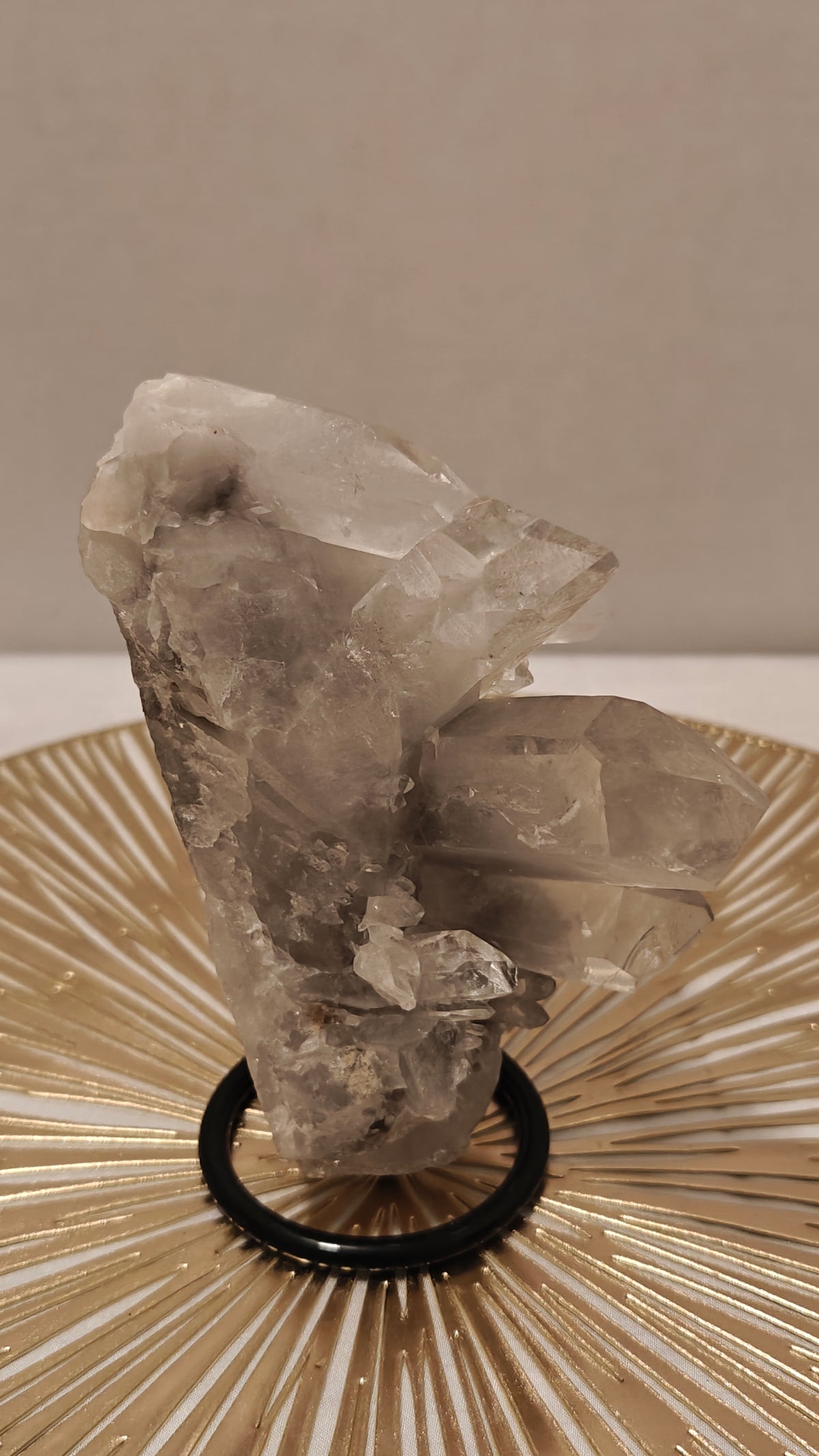 Cluster de Cuarzo Claro Fantasma " Phantom Clear Quartz"