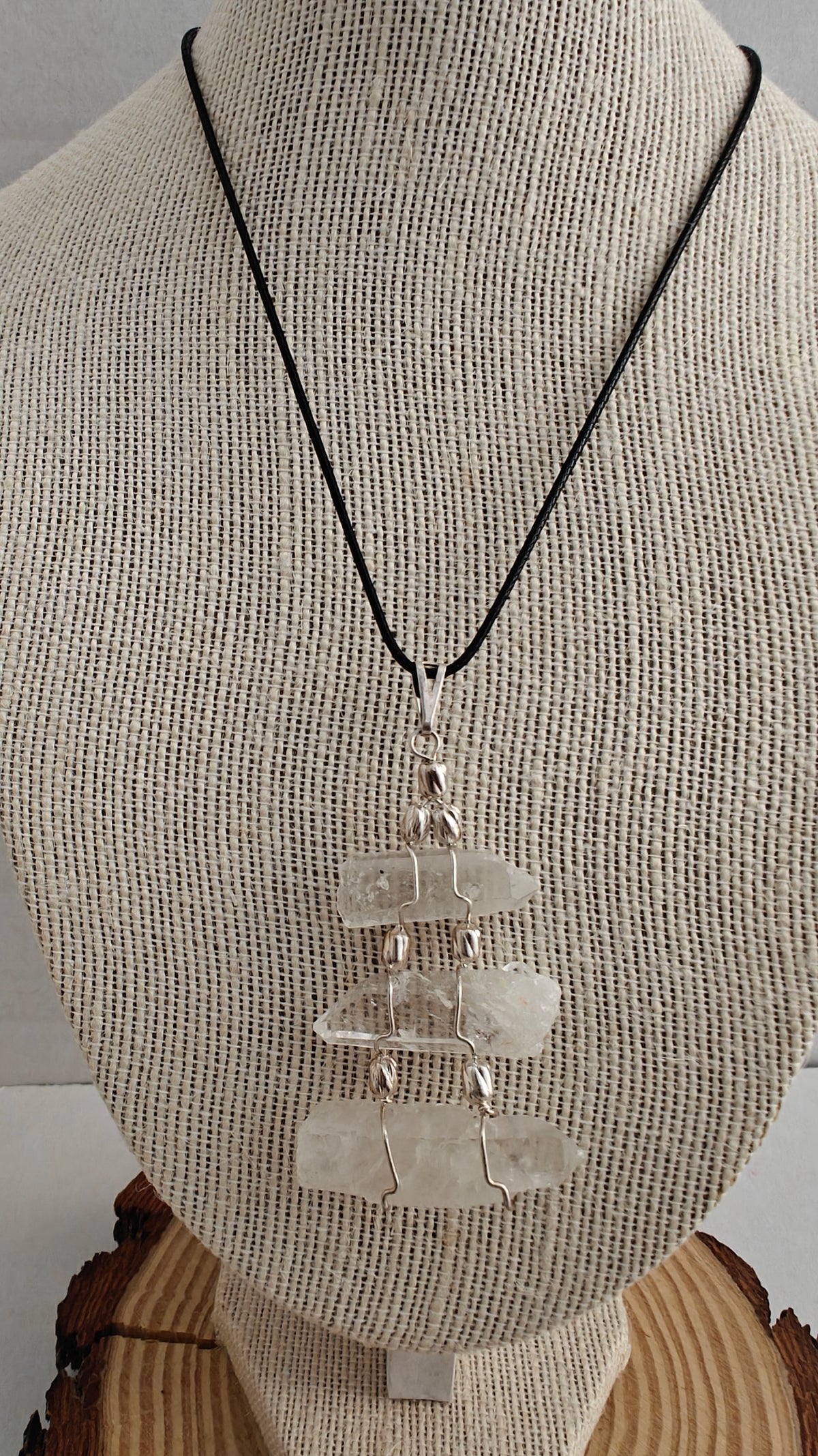 Pendant Triple (Triple Crystal Pendant)