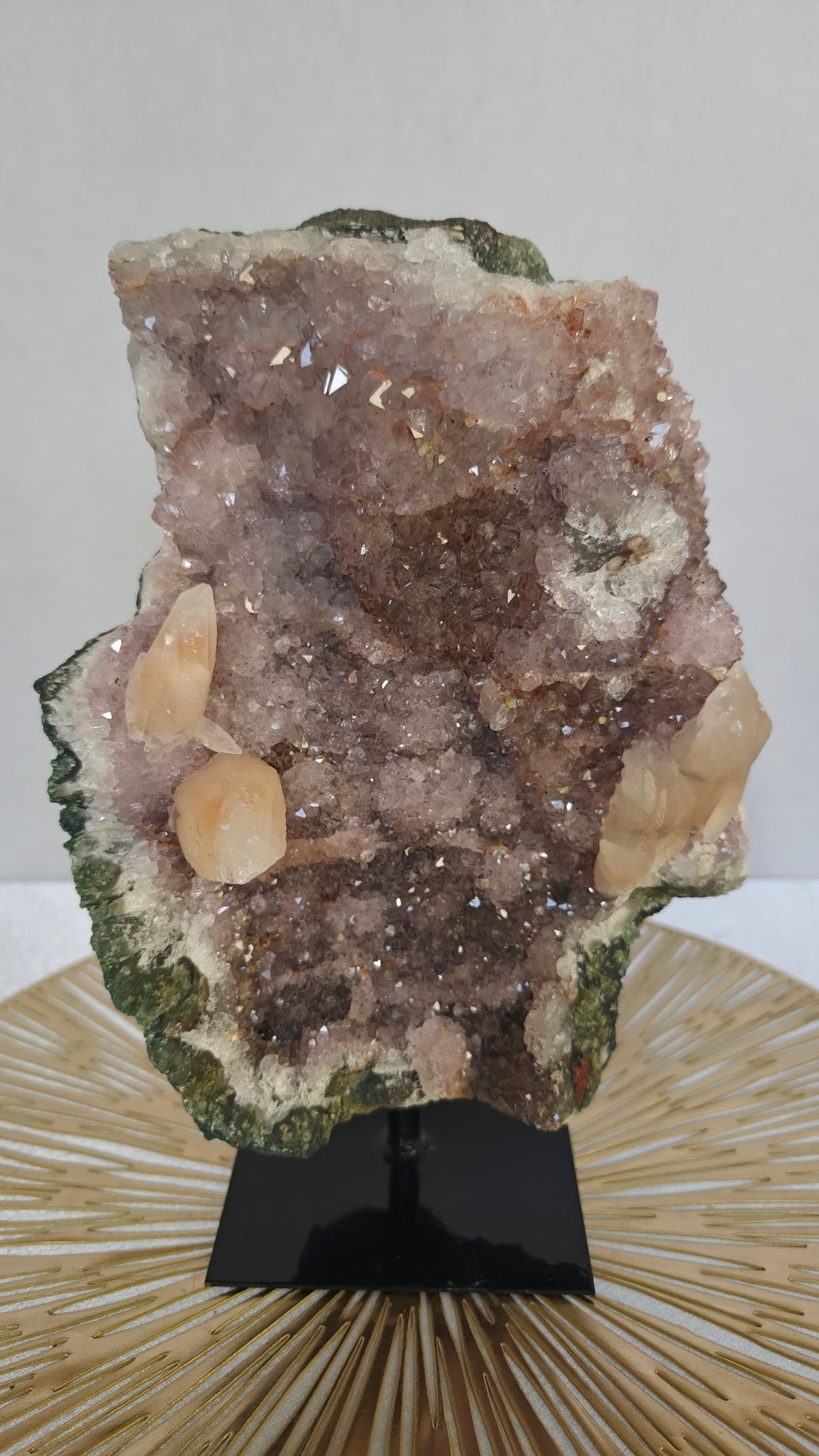 Cluster Amatista Druzy con Calcita UV