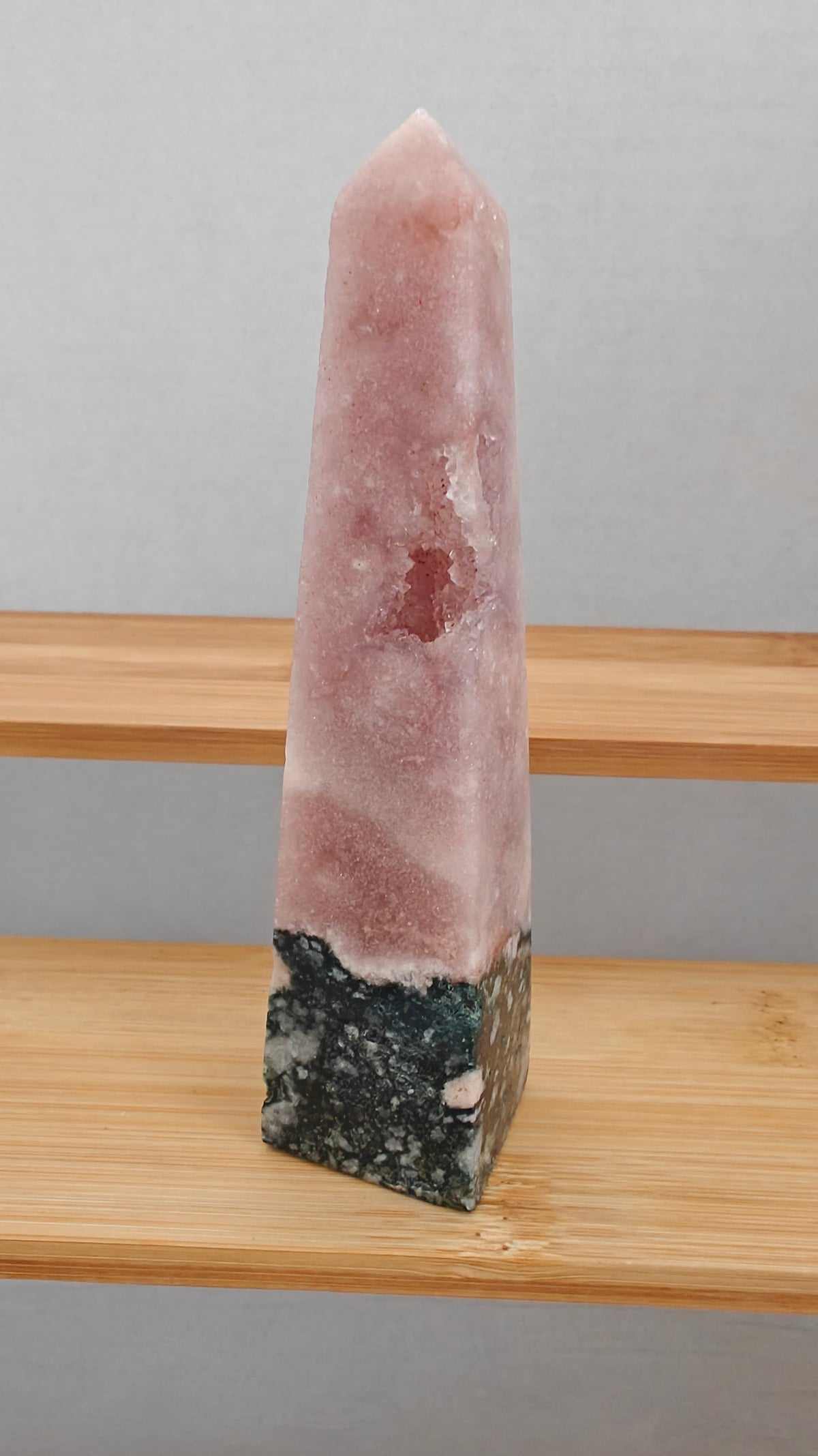 Obelisco Amatista Rosada con Jasper y Druza