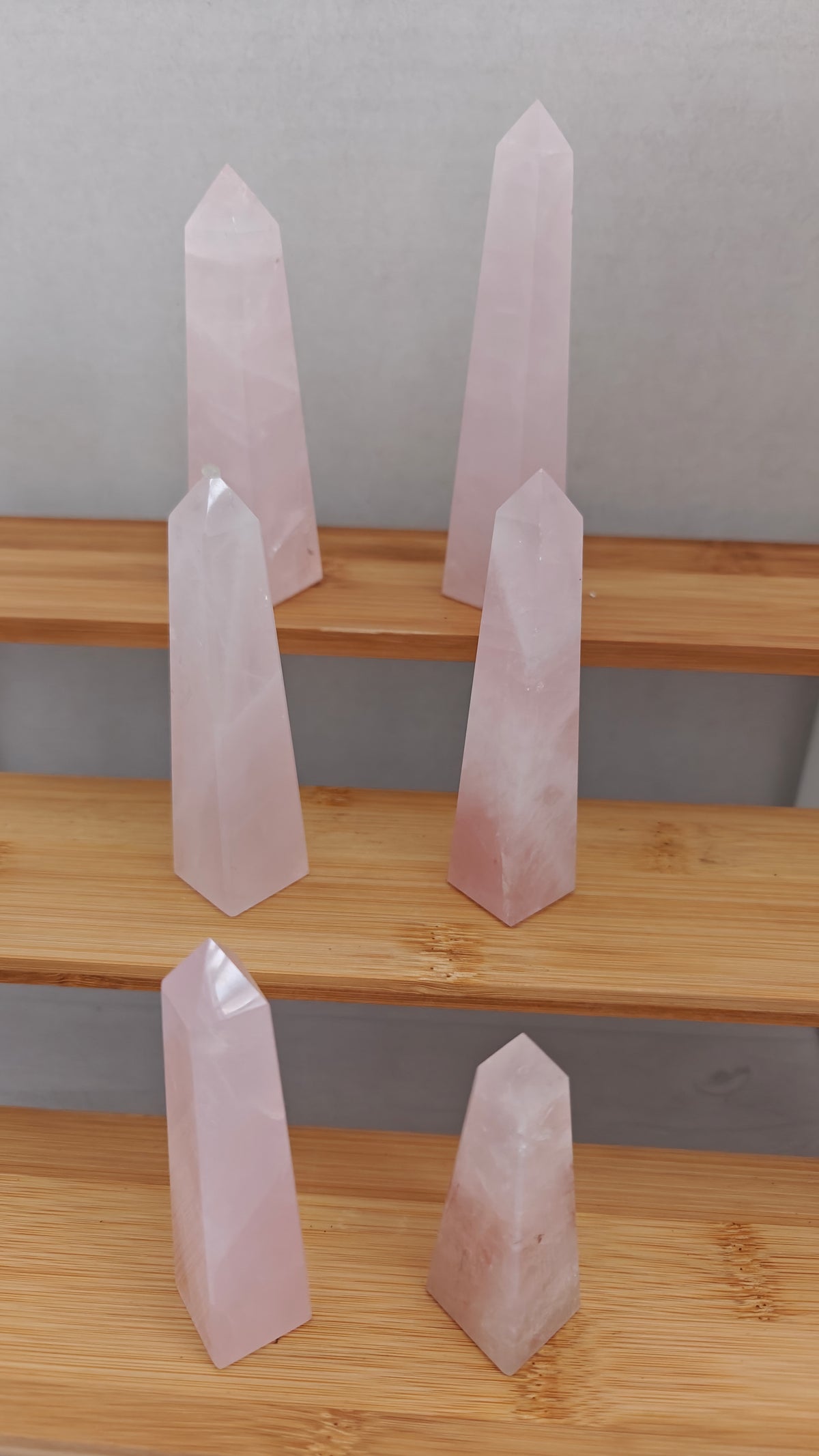 Obelisco de Cuarzo Rosa